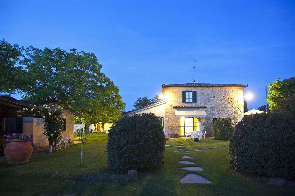 Farmhouse Il Fienile Nottola Esterno foto